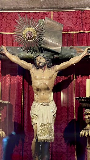 Erlebe das Berliner Nachtleben: Berghain und mehr