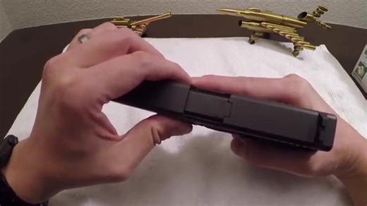 半自动手枪基本操作 装弹-上膛-清膛-安全检查