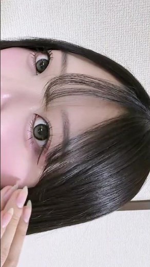 束感あるふんわり前髪最強にかわいい💕ケープしてからくしでとかすと前髪に重さが出て崩れにくくなるよー