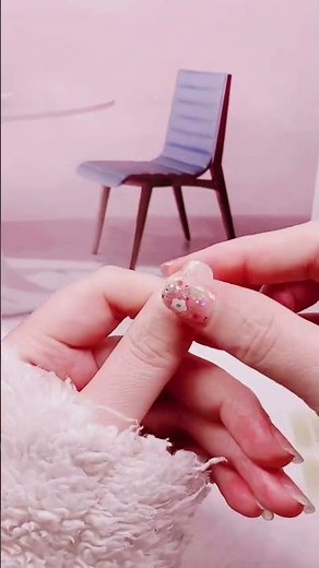 #FashionNailTrends #NailDesignInspiration #FingertipArtbeauty