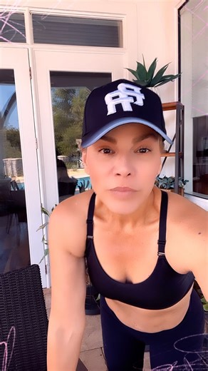 1.9M views · 74K reactions | Recuerda , la gente siempre va a hablar ️! Pa’encima sacó de azúcar!!! Vive la vida bailando ! Al final de el día todo el mundo tiene un peo que resolver y nadie es perfecto ! Así que sacúdete y baila , baila y baila ! . . #latañon #olgatañon | Olga Tañón oficial | Facebook