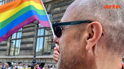 ARTE Regards - Des prêtres gays brisent le silence - Regarder le documentaire complet