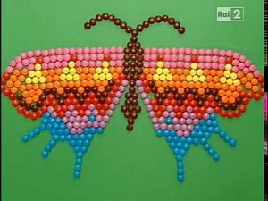 Art Attack - 5x23 - Castello nero con pennellate di blu