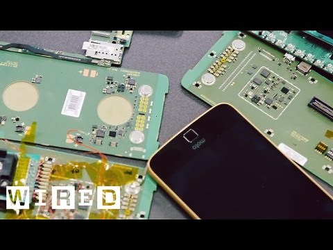 How Motorola Made Modular Smartphones a Reality | WIRED