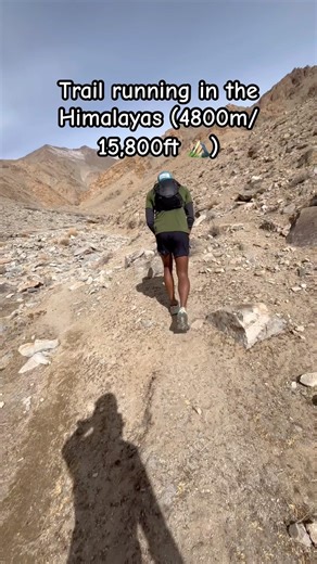 Trail running in Himalayas #lehladakh #mountains #trailrunning #running #runner #snow #shorts
