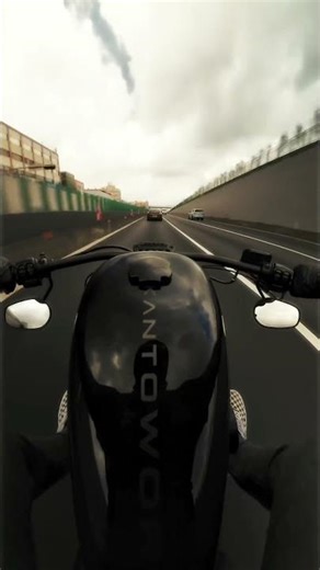 chopper ride on highway best motorcycle #chopperstyle #chooper #choppermotorcycle