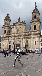 739K views · 35K reactions | Contagiando la energía en Bogotá #robot #robotron #dance | Robotronbot | Facebook