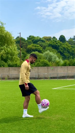 130K views · 66K reactions | Ball Control Mastery⚽️ #football #soccer #skills | Jeremy Lynch Football | Facebook