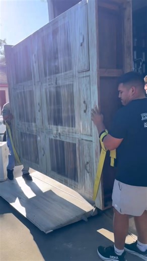 Some moves take muscle. Some moves take experience. The best moves take both. We handle the heavy, oversized, and “no way that’s fitting” items every day — safely and professionally. It’s ProMove ✅ or it’s No Move❌ 📍 Proudly serving Round Top, Brenham, & surrounding areas. | ProMove