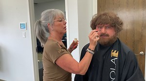 Je suis TELLEMENT content d'enfin pouvoir vous l'annoncer : METS-Y LE PAQUET revient pour une NOUVELLE SAISON!! Yessssss! On vient tout juste de terminer les tournages et laissez-moi vous dire que c'est drôle en TA! 😂 Vous pourrez voir ça dès le 24 août à 20h30 sur Ztélé - La page officielle! Ben hâte de vous montrer ça! | Dominic Paquet