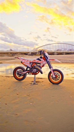 Slick KTM Motard 125 Performance Review