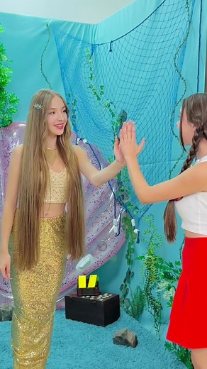 Gwen's Mermaid Mom: A Surprising Twist Revealed!