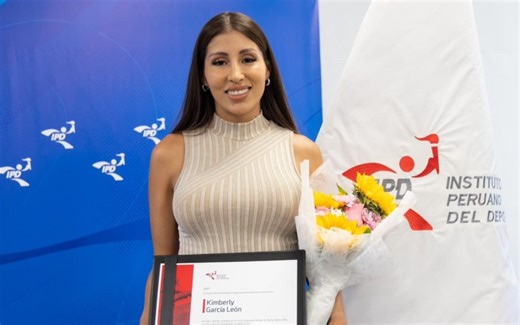Kimberly García es homenajeada por el IPD tras ganar el oro en el Mundial de Marcha Atlética