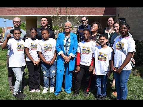 Ben Franklin Celebrates Arbor Day and plants a tree!
