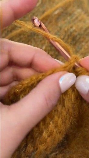 Tunisian crochet full stitch on Suri #crochet #tunisiancrochet #yarn #learntocrochet #handmade