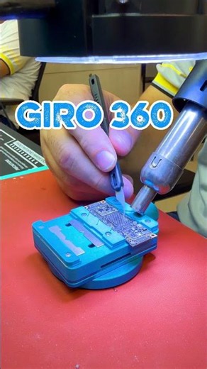 La microsoldadura ya exige bastante… ¿por qué seguir peleando con el holder?