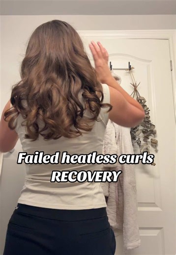 Check out part 1 to learn how NOT to put these in 🙃 Using @Kitsch satin rods 🤗 #heatlesscurls #overnightcurls #heatlesshair #heatlesswaves #heatlessblowout