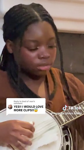 Family Christmas Party Banjo Performance | Cripple Creek