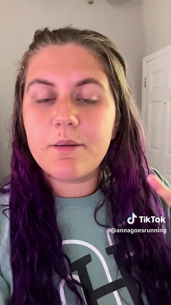 Let’s talk intervals! Interval training has been my best friend during my marathon training. Knowing I only have a few minutes before I get to walk keeps me pushing harder and finishing my runs stronger! You are ALLOWED to walk on your runs!😊 #fyp #marathon #halhigdonplan #movement #fallrunning #run #beginningrunner #running #intervals #runwalk #marathontraining