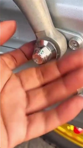 mechanic tricks to open anti-scratch nuts #tutorial #automobile