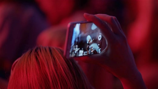 Concert etiquette: Rude behaviors to stop at concerts