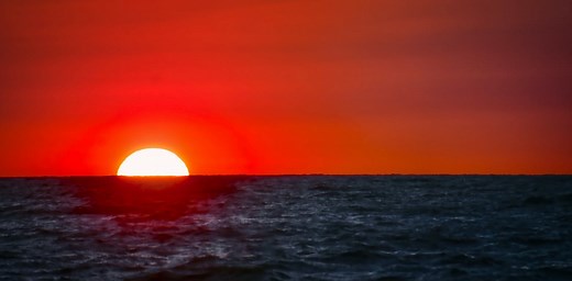 Are red skies at night a shepherd’s delight? An astronomer’s view