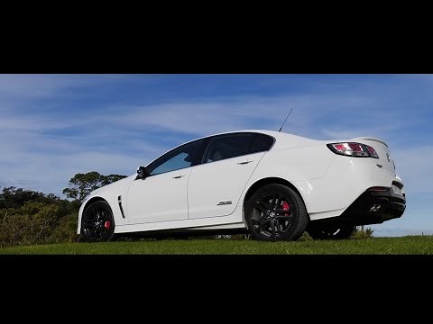 Holden Commodore SS-V Redline - REVIEW - shock & awe for passengers