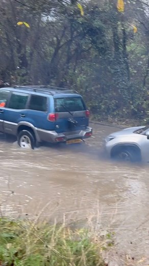 Oops…😬😳 #TowRopeFail #Failed #FloodingUK #Crazy #Tows #Oops #entertainmentreels #Snap (YouTube: BENGREGERS ☑️🎥) | Bengregers