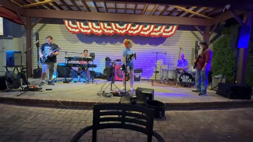 Straw bridge on Reels