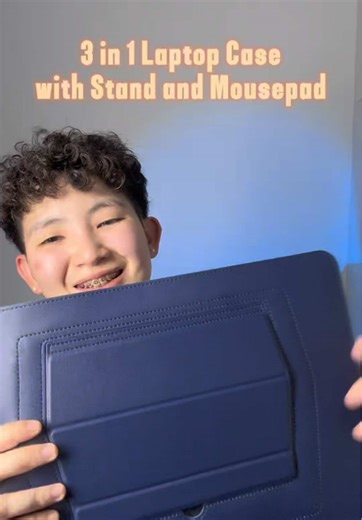 Stylish 3-in-1 Laptop Case with Mouse
