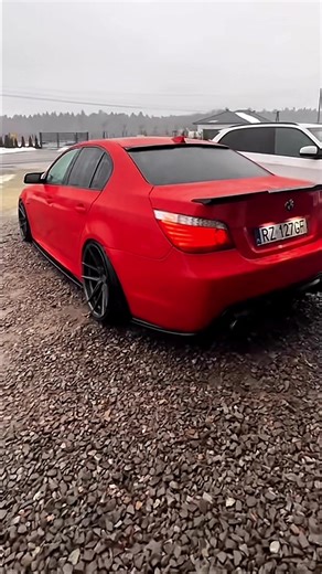 Exploring the BMW E60 M5: Features and Reviews