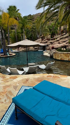 Built to ImpressTurn heads with the artistry of MATRIX CONCRETE ARTISANS INC. We specialize in creating artificial rock features that elevate both homes and businesses. Whether it’s a dramatic poolside rock formation or a bold commercial centerpiece, our durable, custom designs bring nature’s rugged charm to life. | Matrix Concrete Artisans Inc