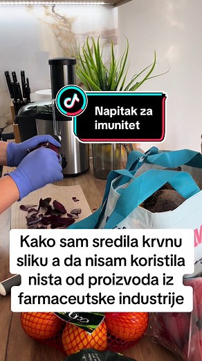 Mozete napraviti manju kolicinu, posto ne valja dugo da stoji😊 I ako nemate sokovnik moze u blender Recept: Cvekla 1kg Sargarepa 1kg Limun 1kg Pomorandza 1kg Jabuka 1kg Med 0,5kg #imunitet #sokzaimunitet #cvekla #limun #pomorandza #jabuka #sargarepa #napitak #zdravlje #zdravo #ajmokuhat #kuhinja #viral #srbija #bosna #hrvatska #balkan #ajmokuvati