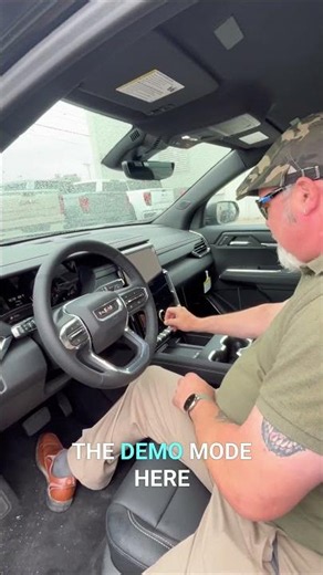 The HUGE Screen in the New 2026 Acadia! 📱😲