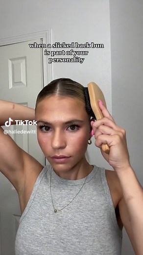 Sleek Bun Tutorial for Thick Hair | Hairstyle Ideas