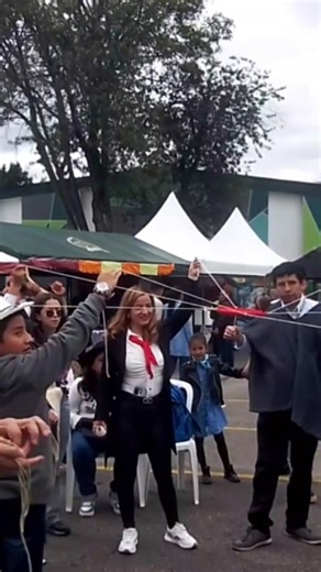 Festival de las colonias noviembre 26 2025 figura en conjunto la araña #bogota #colombia #elprofedeltrompo | Armando Giraldo