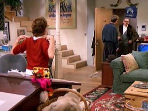 Caroline In The City - 208 - Caroline And The Comic