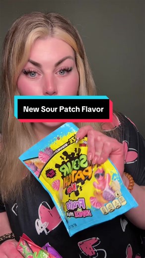 These share size variety bags are all the flavors I can’t find! @Snackworks #snackworks #sourpatchkids #sourcandy #gummycandy #candy