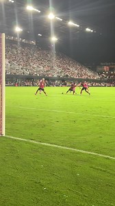 2.8M views · 4.7K reactions | #InterMiami quedó eliminado en Octavos de Final de los playoffs de la #MLS . ✔️ Cayó 2-3 ante Atlanta United en el tercer partido de la serie y no consiguió alcanzar las semifinales de la Conferencia Este. ✔️ Lionel Andrés anotó el 2-2 parcial y sumó 21 goles esta temporada con el cuadro de La Florida. ✔️ Rojas -Messi , los goleadores del equipo de Tata Martino . | Nel Sandino Giornalista | Facebook