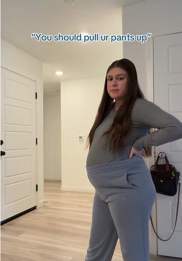 Complete Guide to Cute Maternity Fashion for Moms