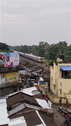 A pleasent railway station in our locality 🍁