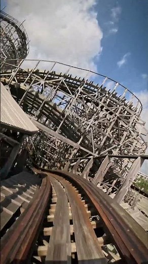 The best boardwalk coaster in the world is? 🎢🌊#rollercoaster #texas #boardwalk