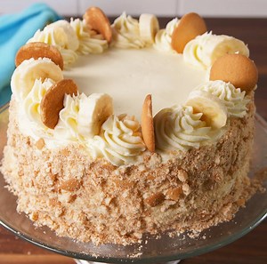 Banana Pudding Cake is the birthday cake you'll request year after year AFTER YEAR. Full recipe: http://dlsh.it/8ZwD3wJ | Delish