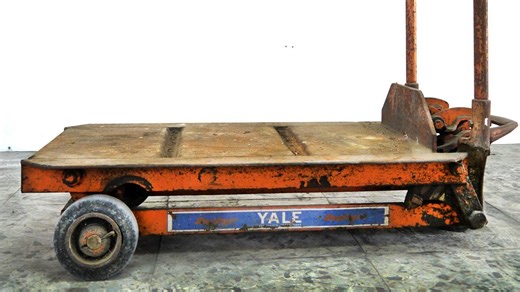 Antique 1950s Yale lift truck restoration