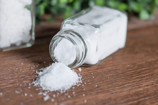 Is Epsom Salt Good For African Violets? (Benefits Caution)