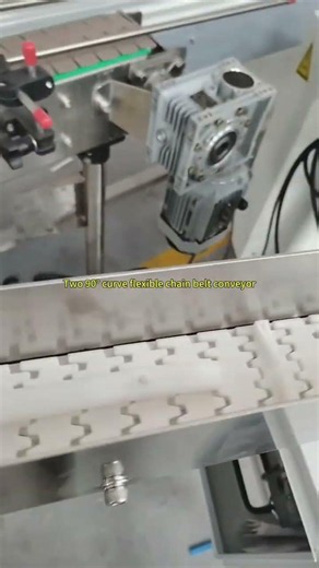 Two 90° curve flexible chain belt conveyor