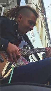 Fast Slap Bass busking in Newquay