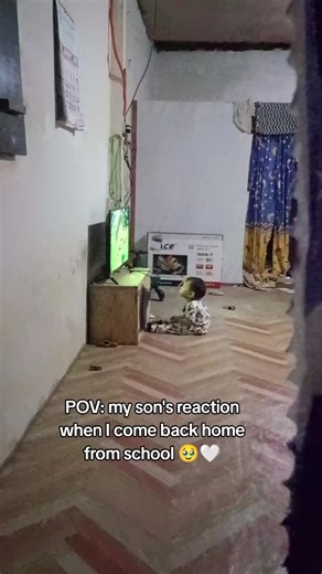 Bumisita sa Anak: Reaksyon Pagbalik Mula sa Paaralan