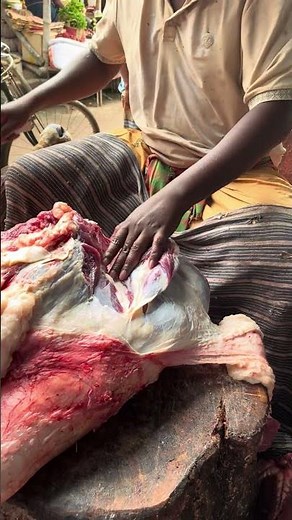 Cow's meat cutting and slicing skills #meatcuttingtechniques #meatslicing #meatmarket