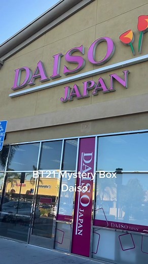 New BT21 Mystery Boxes at Daiso | BTS Kpop Haul